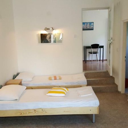 Apartment Viktor سالي المظهر الخارجي الصورة
