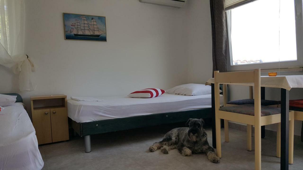 Apartment Viktor سالي المظهر الخارجي الصورة