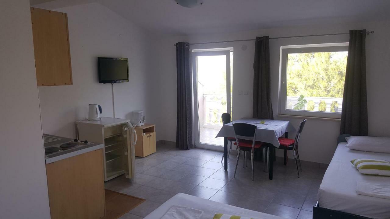 Apartment Viktor سالي المظهر الخارجي الصورة