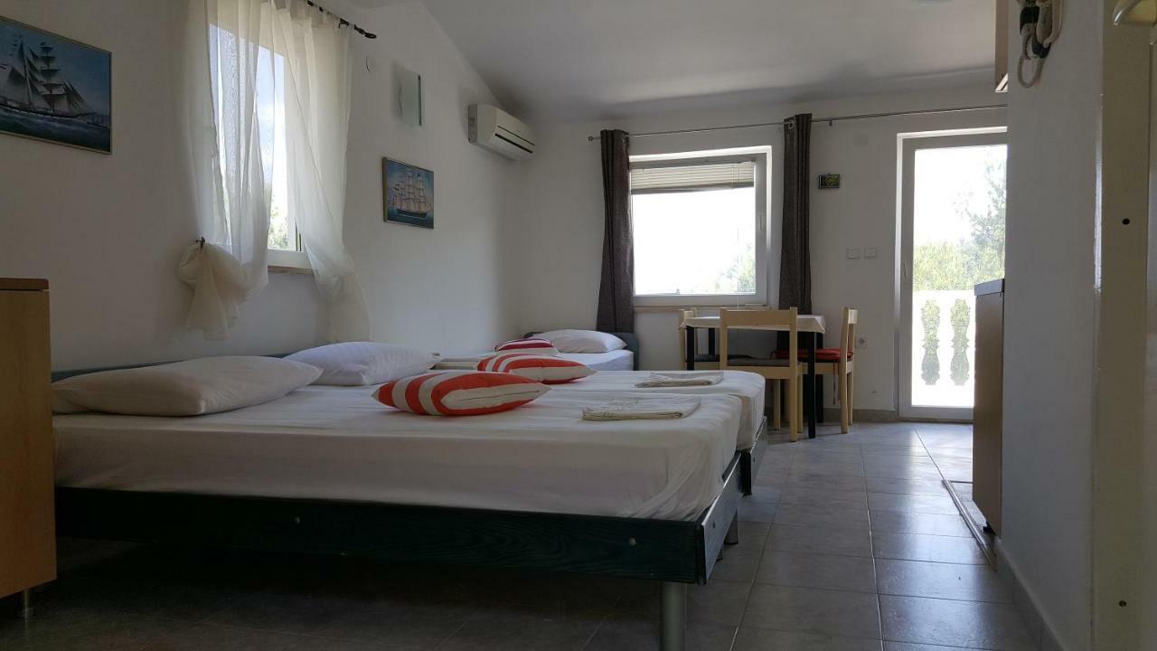 Apartment Viktor سالي المظهر الخارجي الصورة